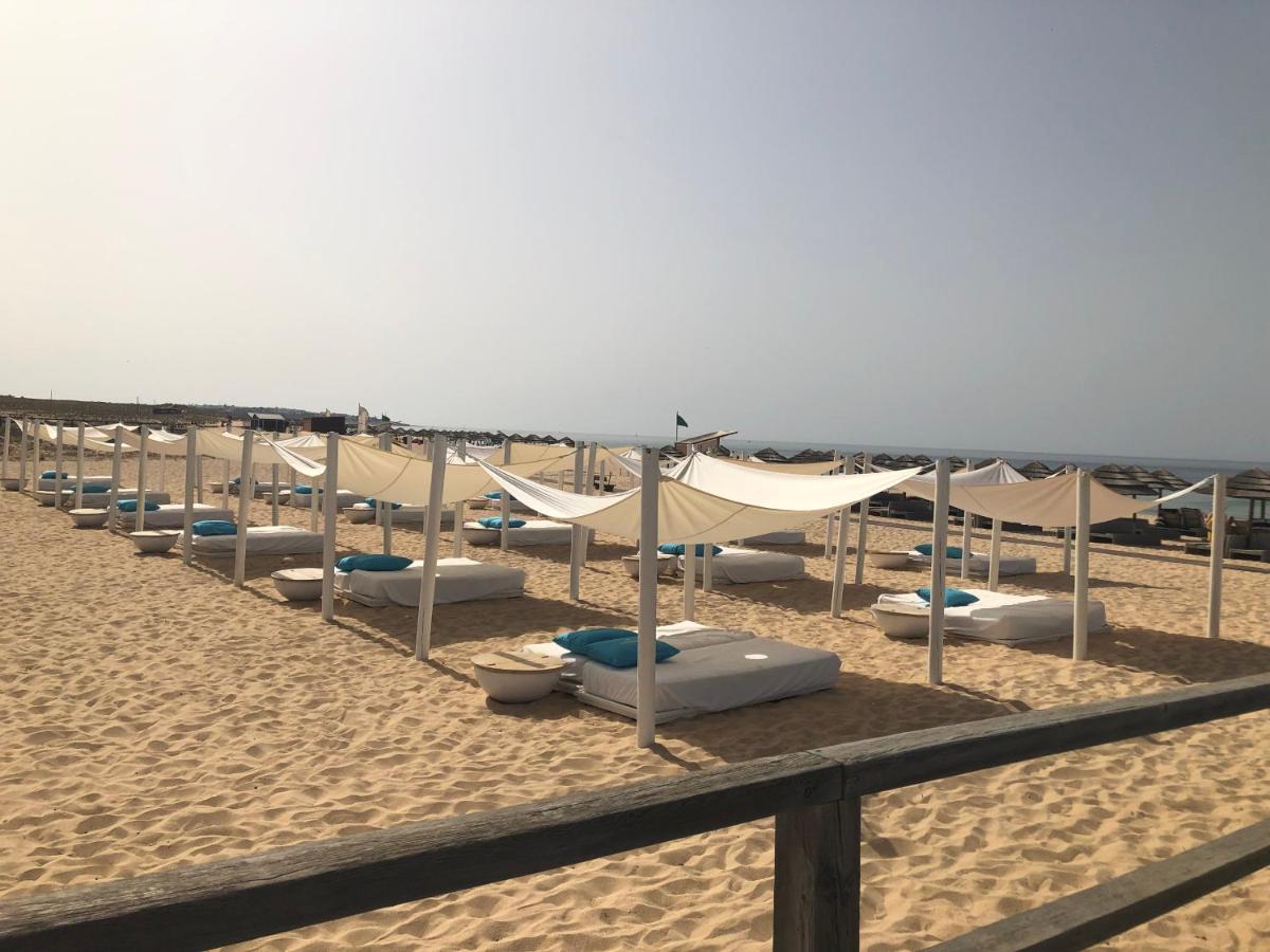 Luxury Two Br Pool View Beach Side Apartment At Algarve'S Longest Beach Armação de Pêra Exterior foto